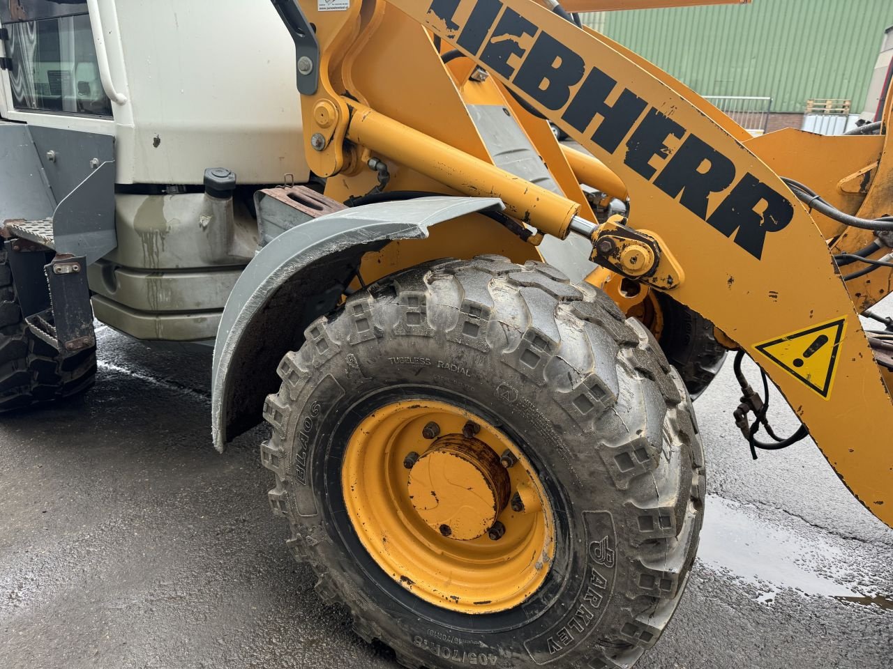 Radlader typu Liebherr L507, Gebrauchtmaschine w Hardinxveld giessendam (Zdjęcie 4)