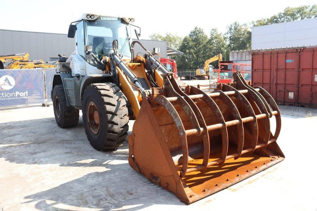 Radlader tip Liebherr L542, Gebrauchtmaschine in Antwerpen (Poză 8)