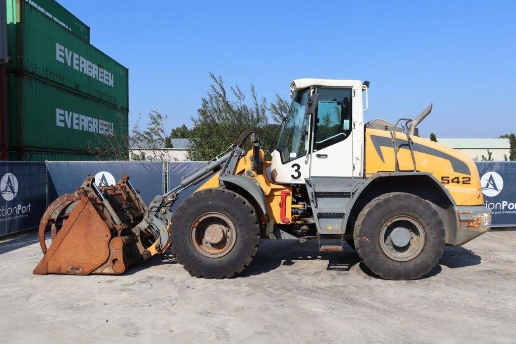 Radlader tip Liebherr L542, Gebrauchtmaschine in Antwerpen (Poză 2)