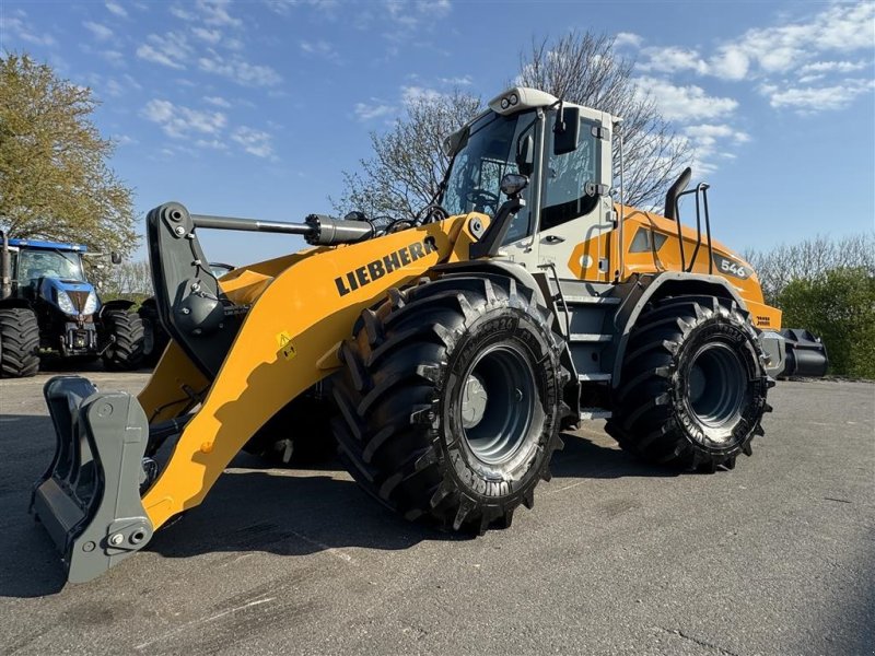 Radlader of the type Liebherr L546 G8 KUN 725 TIMER OG LANG BOM!, Gebrauchtmaschine in Nørager