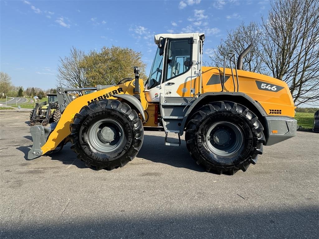 Radlader van het type Liebherr L546 G8 KUN 725 TIMER OG LANG BOM!, Gebrauchtmaschine in Nørager (Foto 3)