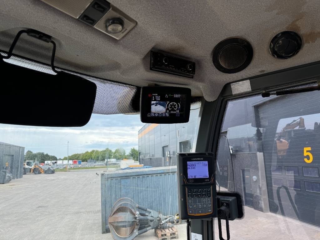 Radlader van het type Liebherr L580, Gebrauchtmaschine in Vojens (Foto 8)