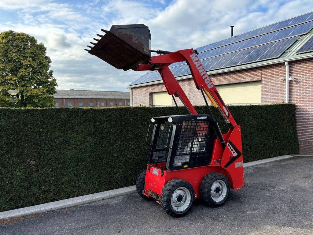 Radlader of the type Manitou 1050R, Gebrauchtmaschine in Antwerpen (Picture 1)