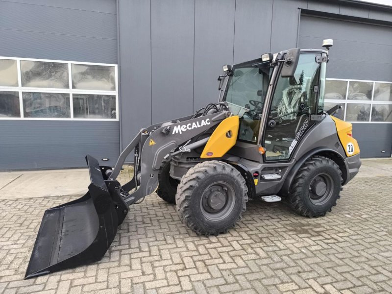 Radlader van het type Mecalac AS600 ZWENKLADER, Gebrauchtmaschine in Hardegarijp (Foto 1)