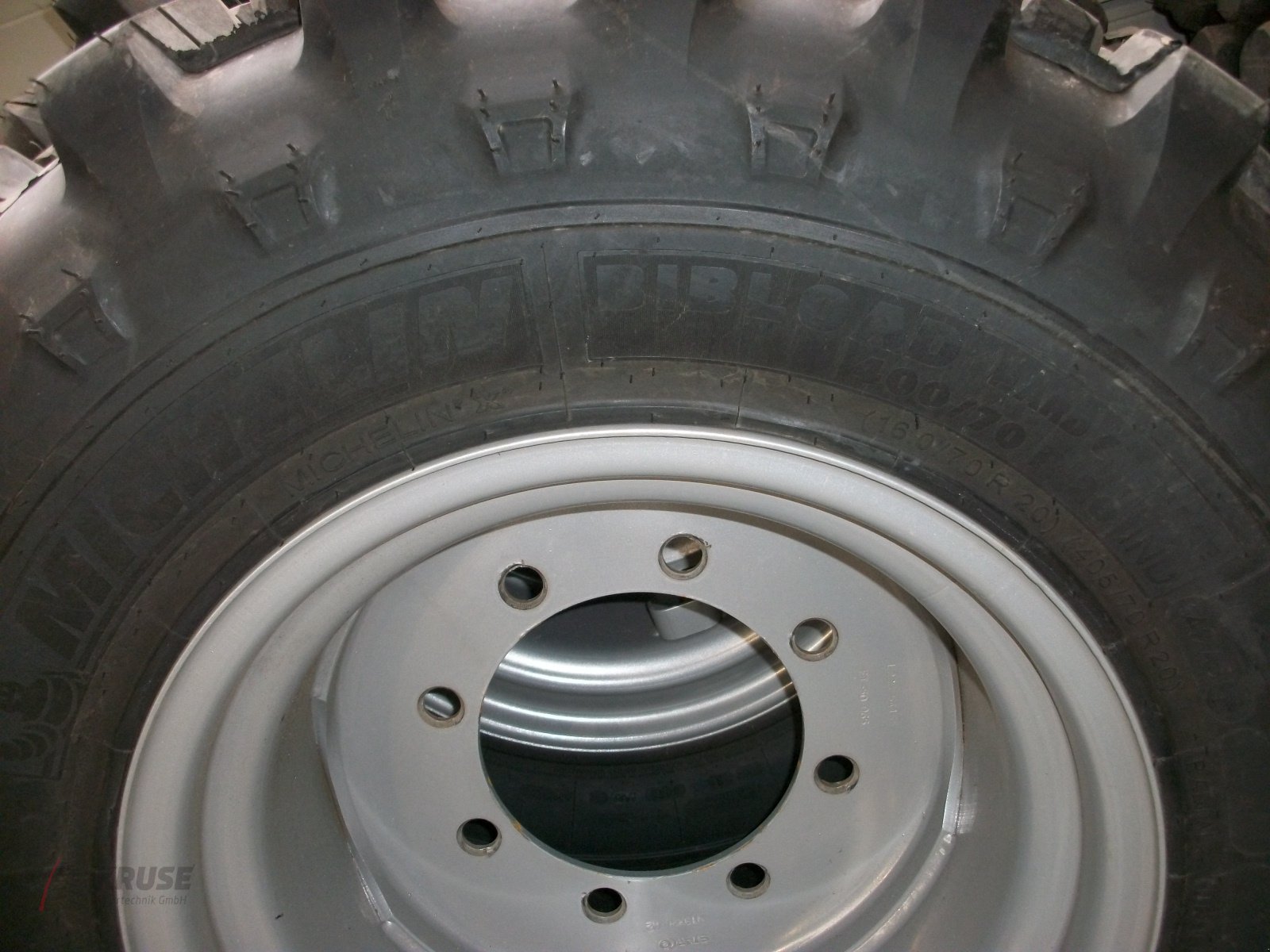 Radlader typu Michelin 400/70 R20 Bibload, Neumaschine w Fürstenau (Zdjęcie 5)