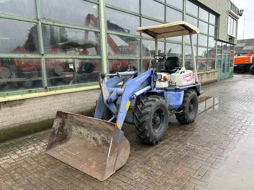 Radlader van het type Mitsubishi WS 210, Gebrauchtmaschine in Roosendaal (Foto 5)