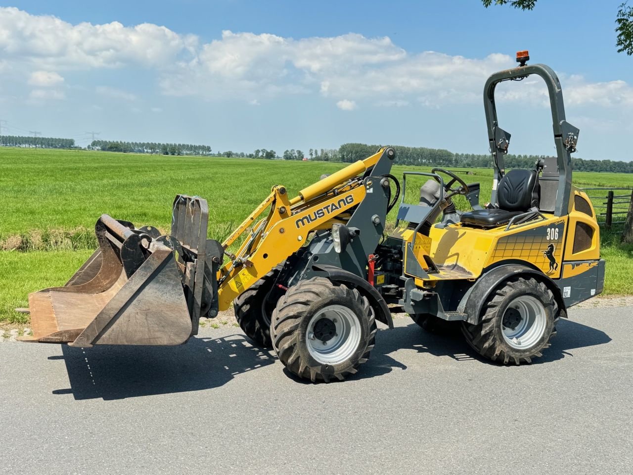 Radlader tip Mustang Al 306 shovel kniklader, Gebrauchtmaschine in Hardinxveld-Giessendam (Poză 3)