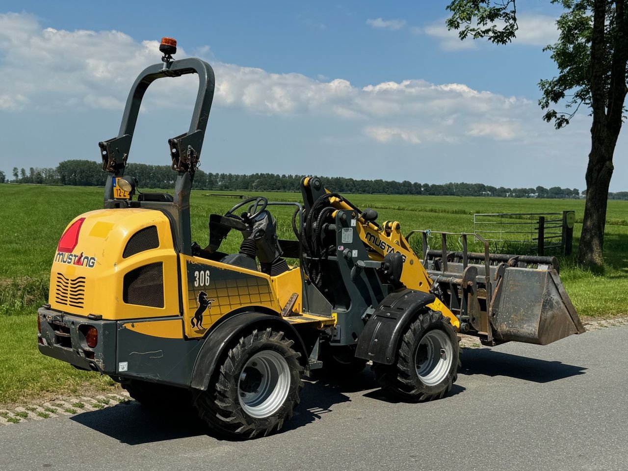 Radlader del tipo Mustang Al 306 shovel kniklader, Gebrauchtmaschine In Hardinxveld-Giessendam (Immagine 5)