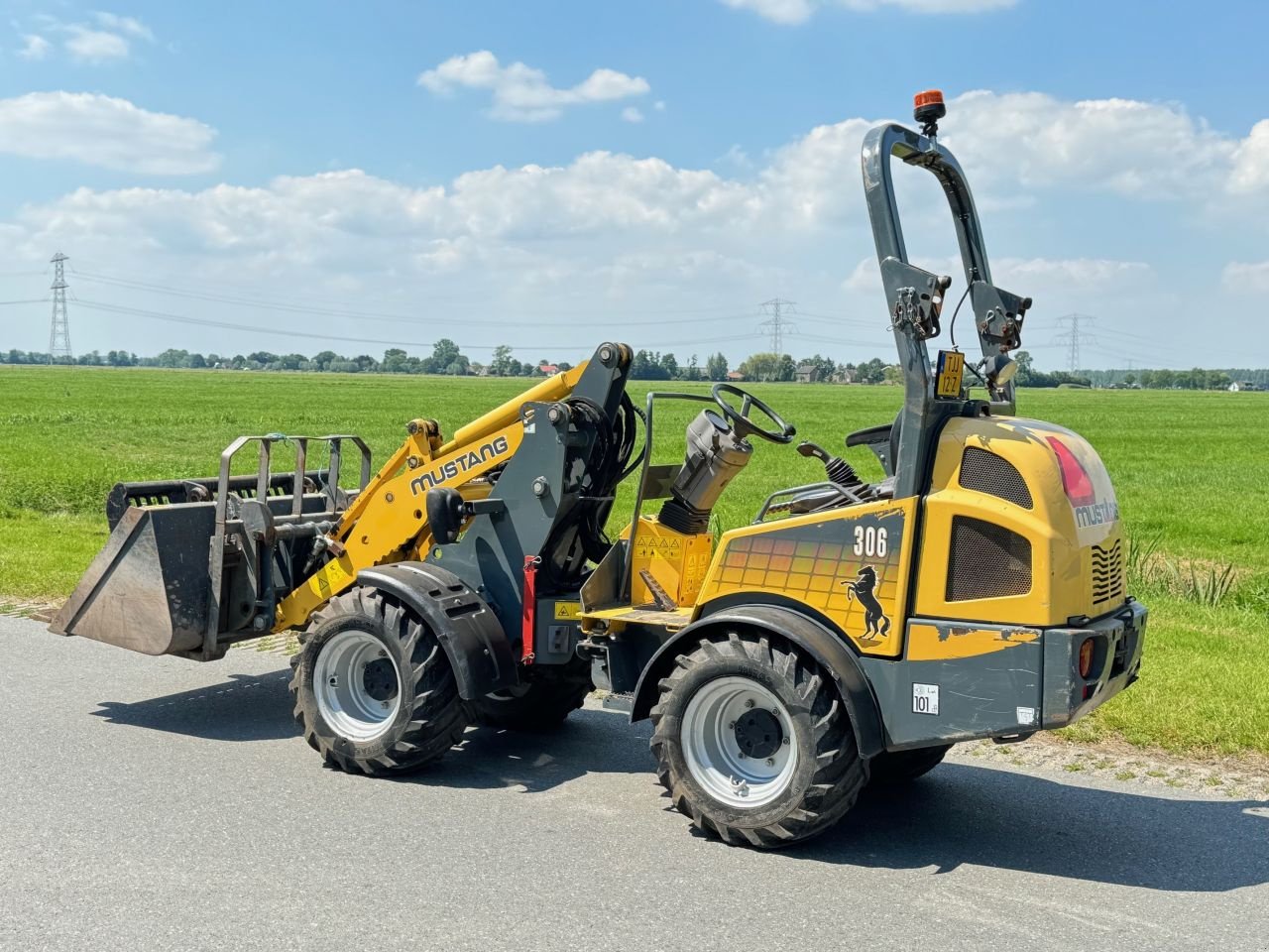 Radlader tip Mustang Al 306 shovel kniklader, Gebrauchtmaschine in Hardinxveld-Giessendam (Poză 4)