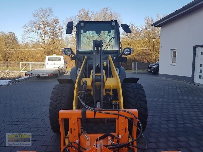 Radlader des Typs New Holland Radlader W 70 C - inkl. Anbauergäte, Verkauf im Kundenauftrag, Gebrauchtmaschine in Teublitz (Bild 3)