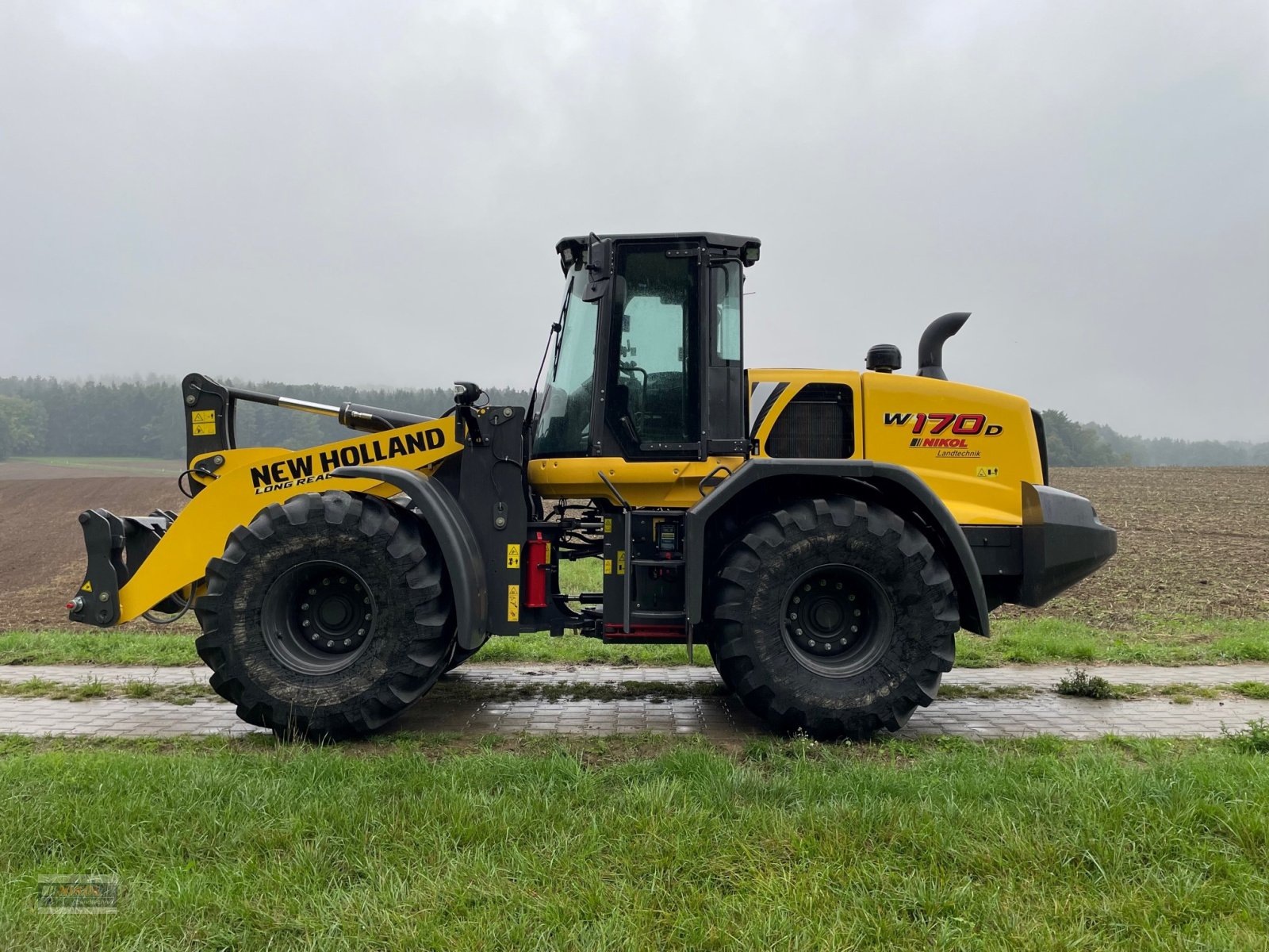 Radlader от тип New Holland W 170 D, Gebrauchtmaschine в Lichtenfels (Снимка 2)