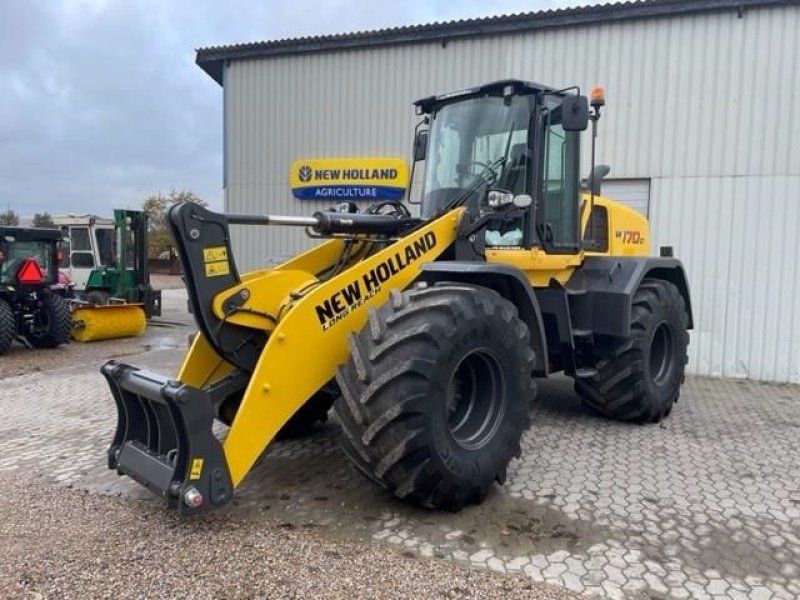 Radlader of the type New Holland W170 D2 STAGE 5-Z, Gebrauchtmaschine in Rødding (Picture 1)