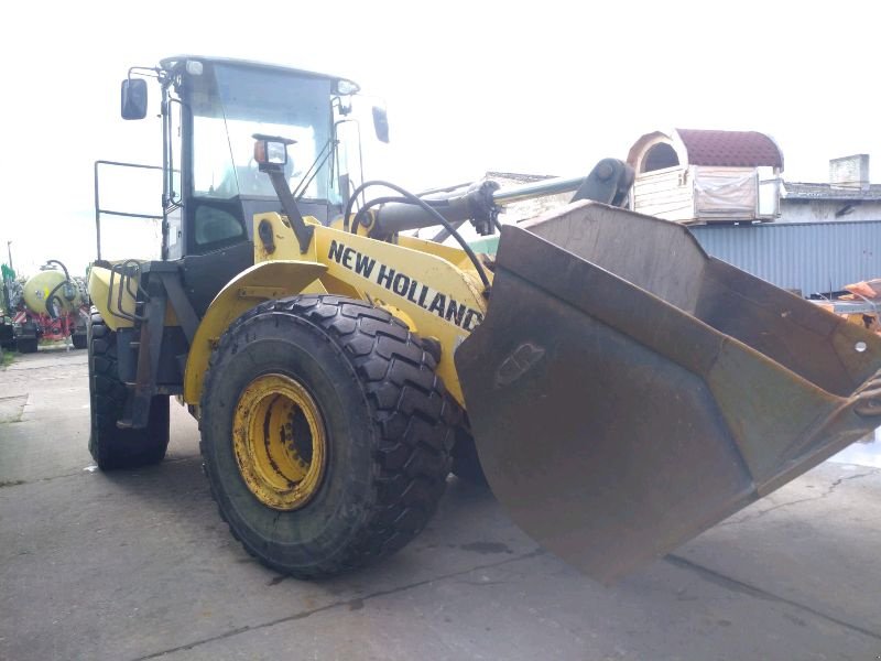 Radlader typu New Holland W270B, Gebrauchtmaschine v Liebenwalde (Obrázok 3)