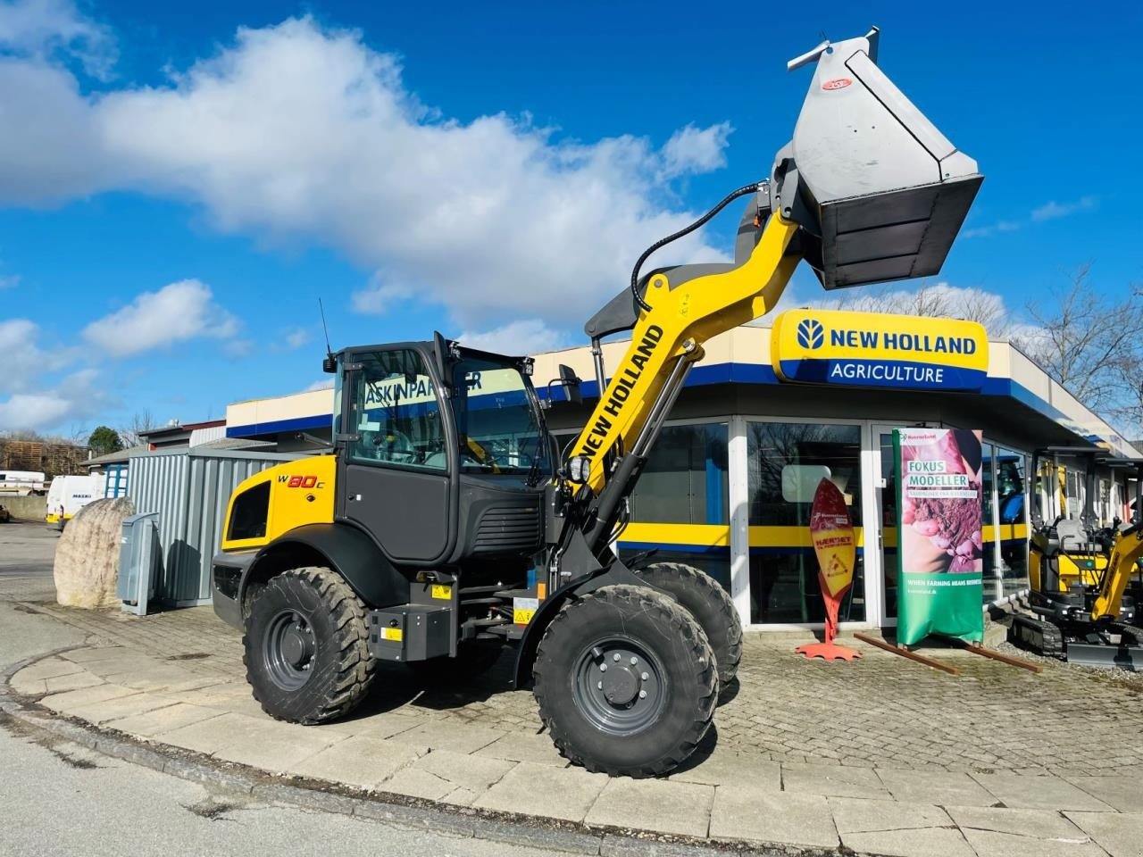 Radlader of the type New Holland W80C ZB-HS, Gebrauchtmaschine in Middelfart (Picture 1)