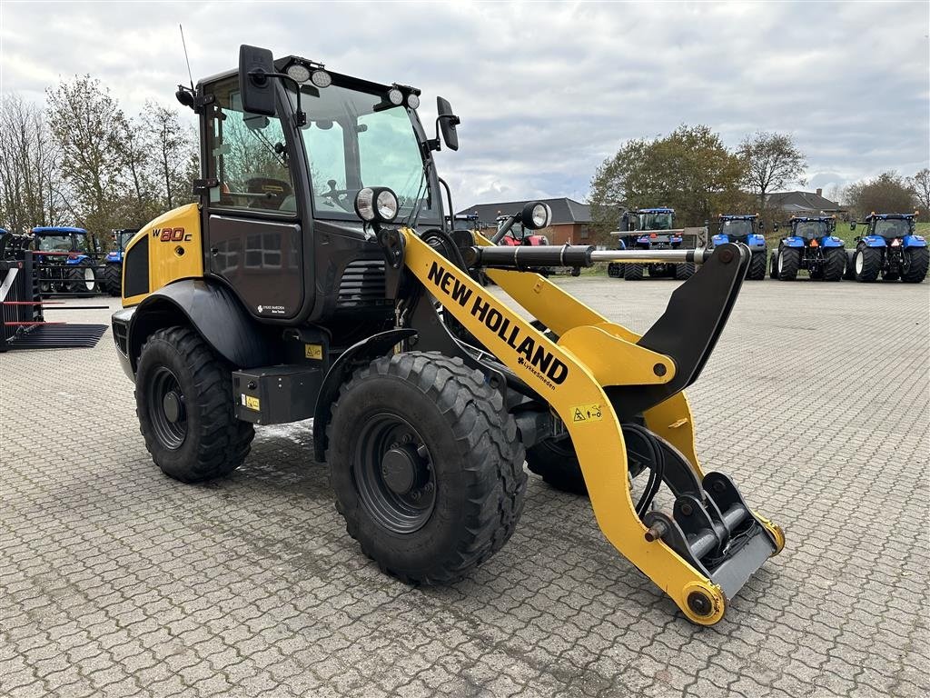 Radlader del tipo New Holland W80C, Gebrauchtmaschine en Gjerlev J. (Imagen 4)