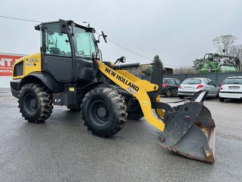 Radlader typu New Holland W80C, Gebrauchtmaschine w JOSSELIN (Zdjęcie 2)