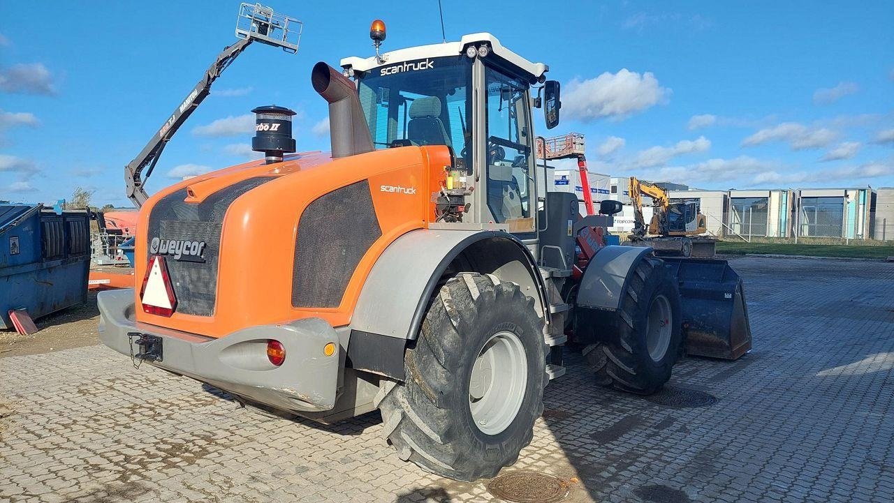 Radlader van het type Sonstige AR250E, Gebrauchtmaschine in Skive (Foto 4)