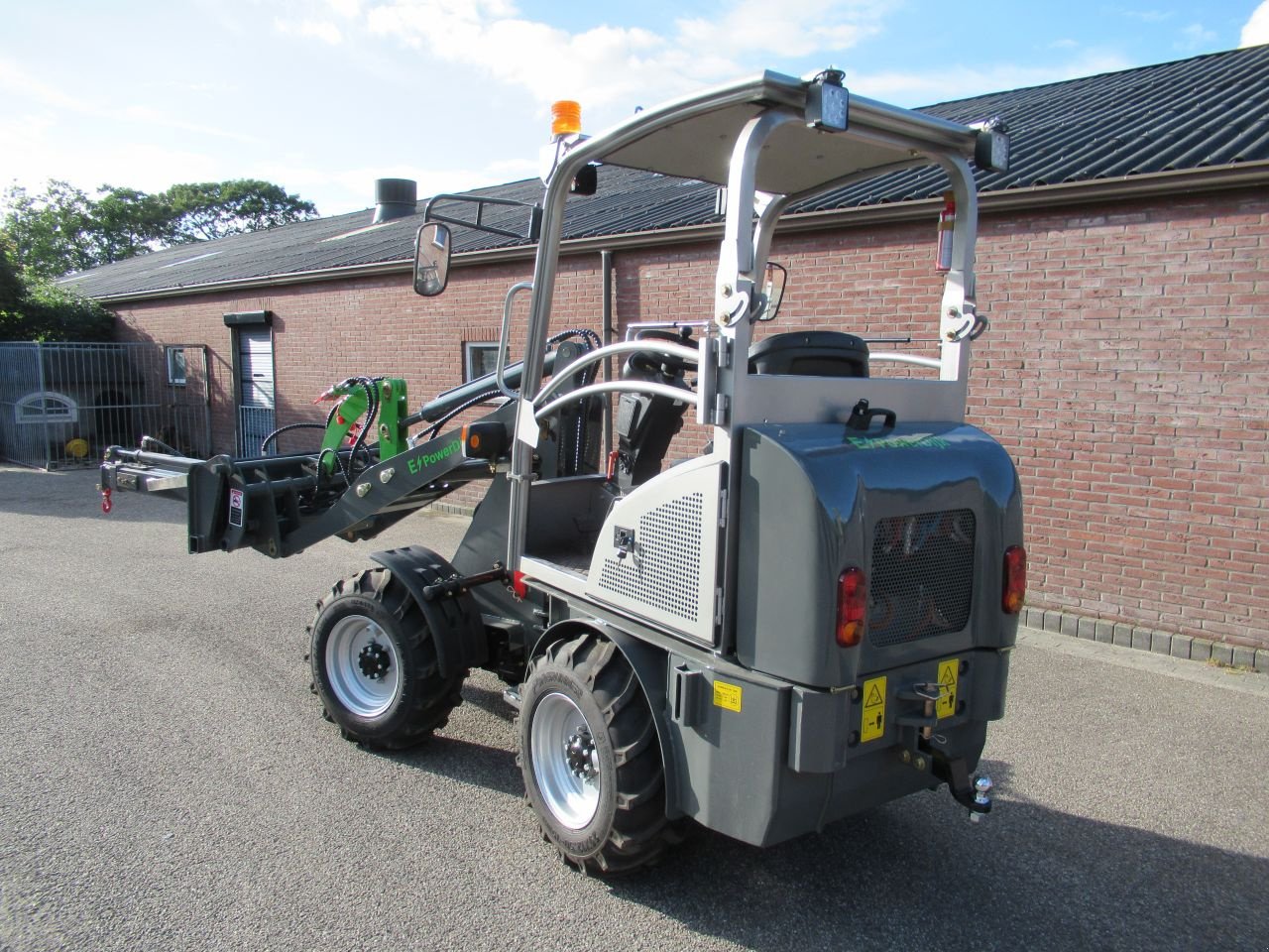 Radlader van het type Sonstige elektrische shovel WCM 610 610, Gebrauchtmaschine in Stroe (Gld) (Foto 5)