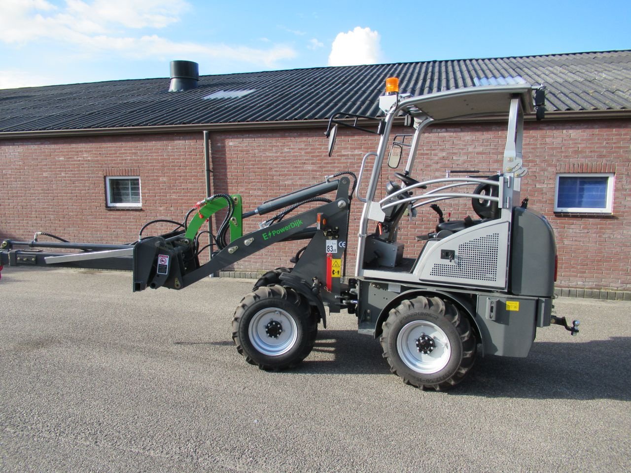 Radlader des Typs Sonstige elektrische shovel WCM 610 610, Gebrauchtmaschine in Stroe (Gld) (Bild 2)