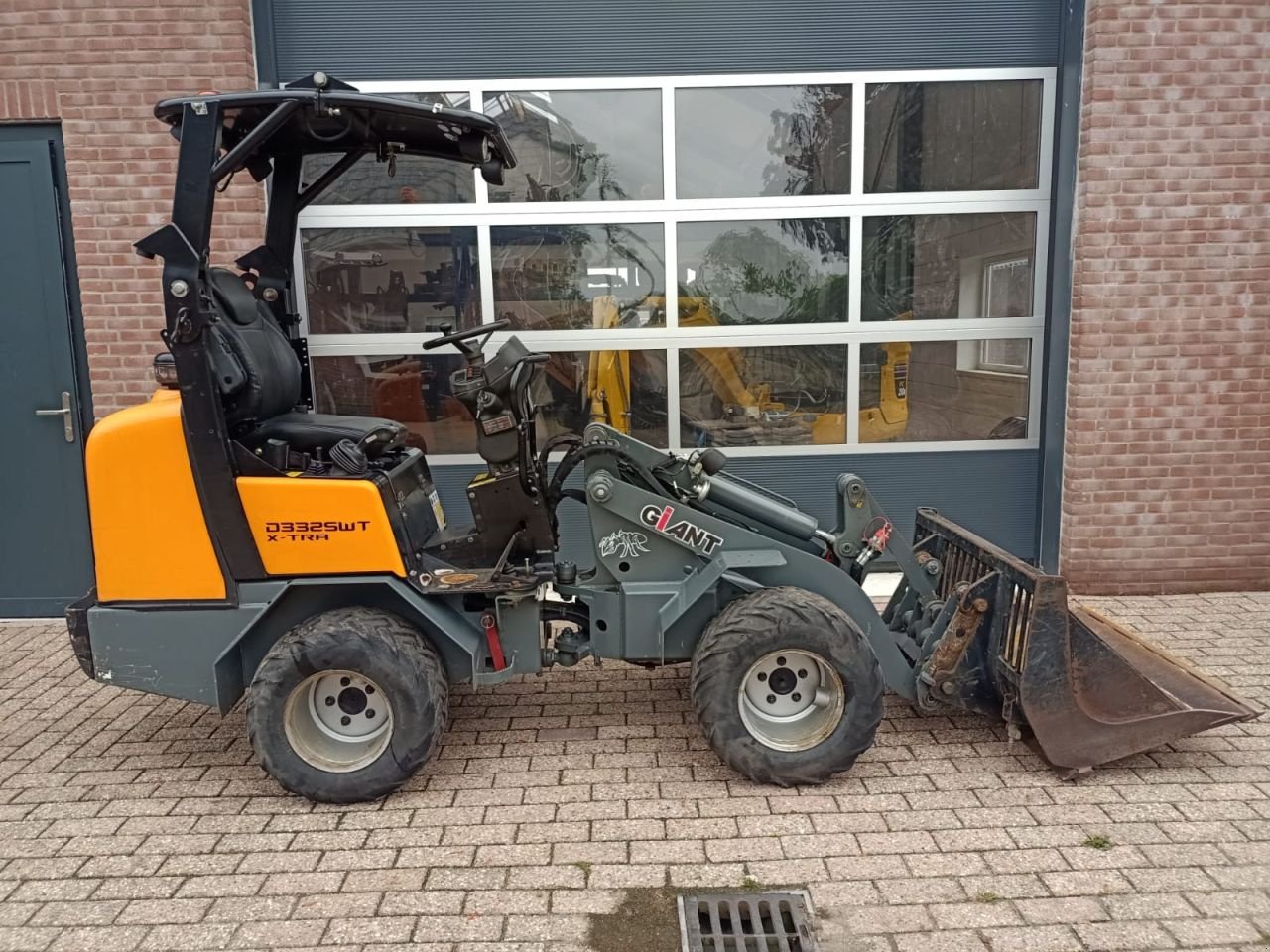 Radlader des Typs Sonstige Giant 332 xtra, Gebrauchtmaschine in Lunteren (Bild 1)