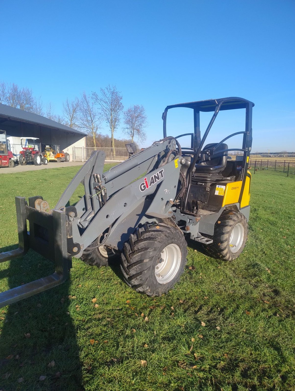 Radlader tip Sonstige Giant 337t, Gebrauchtmaschine in Veldhoven (Poză 1)