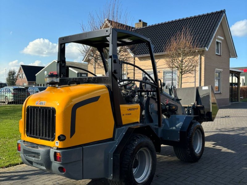 Radlader van het type Sonstige Giant 6004, Gebrauchtmaschine in Wadenoijen (Foto 1)