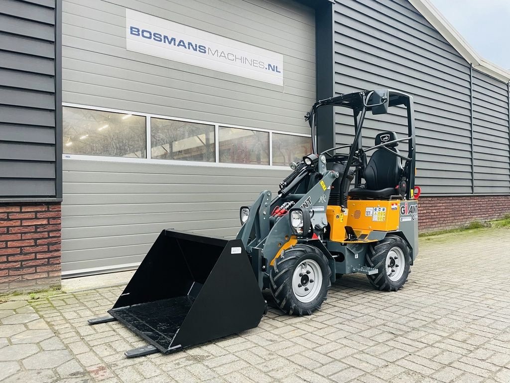 Radlader typu Sonstige Giant G1200 minishovel / kniklader NIEUW, Neumaschine w Neer (Zdjęcie 7)