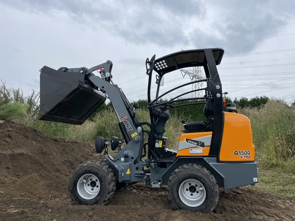 Radlader del tipo Sonstige Giant G1500 X-TRA minishovel / kniklader BJ 2024 115 uur, Gebrauchtmaschine en Neer (Imagen 3)