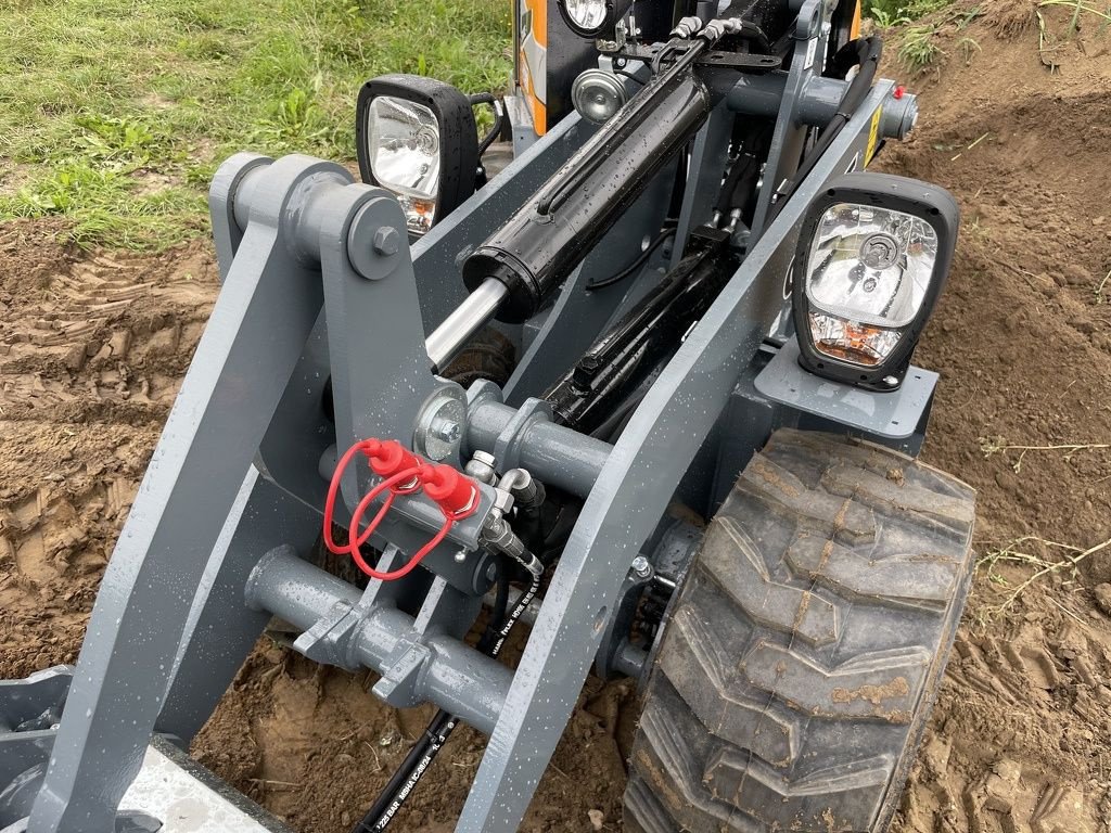 Radlader tipa Sonstige Giant G1500 X-TRA minishovel / kniklader BJ 2024 115 uur, Gebrauchtmaschine u Neer (Slika 11)