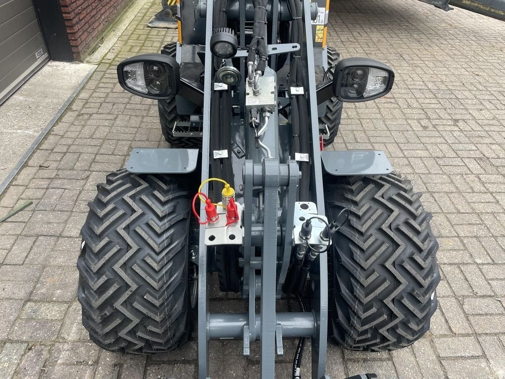 Radlader типа Sonstige Giant G2200 E X-TRA minishovel volledig elektrisch !!!, Neumaschine в Neer (Фотография 5)