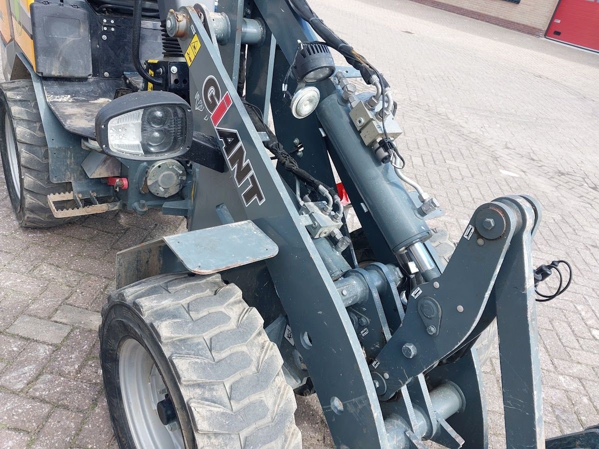 Radlader tip Sonstige Giant G2200E X-tra, Gebrauchtmaschine in Westwoud (Poză 9)