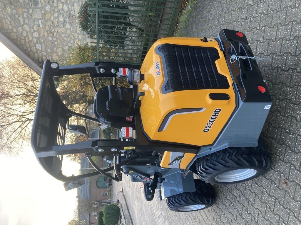 Radlader типа Sonstige Giant G2300 HD, Gebrauchtmaschine в Klimmen (Фотография 3)