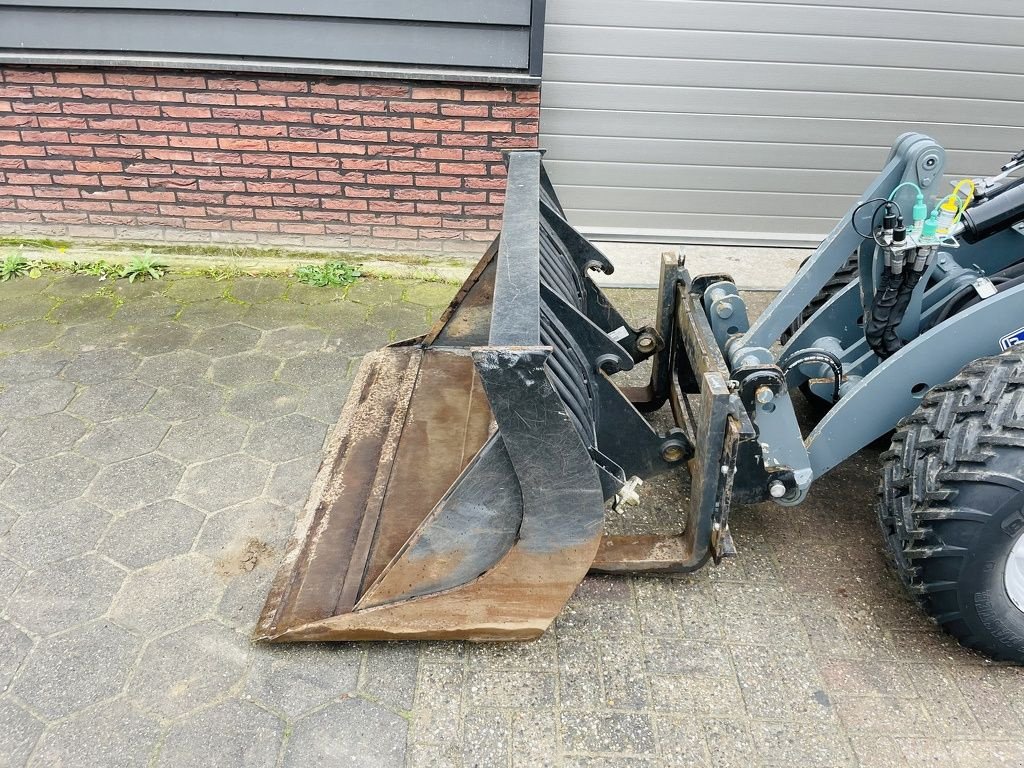 Radlader des Typs Sonstige Giant G2700 HD X-TRA + minishovel / kniklader BJ 2024 147 uur, Gebrauchtmaschine in Neer (Bild 7)