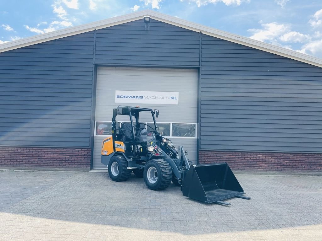 Radlader tipa Sonstige Giant G2700 X-TRA HD + minishovel NIEUW &euro;685 LEASE (skid band, Neumaschine u Neer (Slika 3)