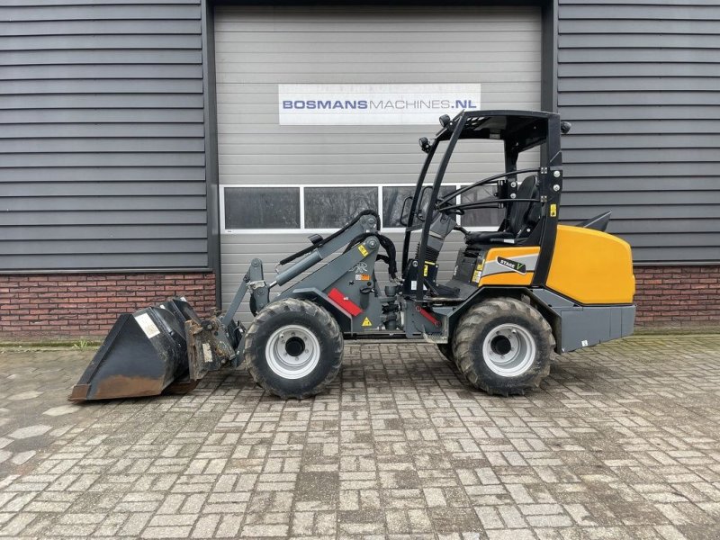 Radlader tipa Sonstige Giant G2700 X-TRA kniklader / minishovel BJ 2021, Gebrauchtmaschine u Neer (Slika 1)