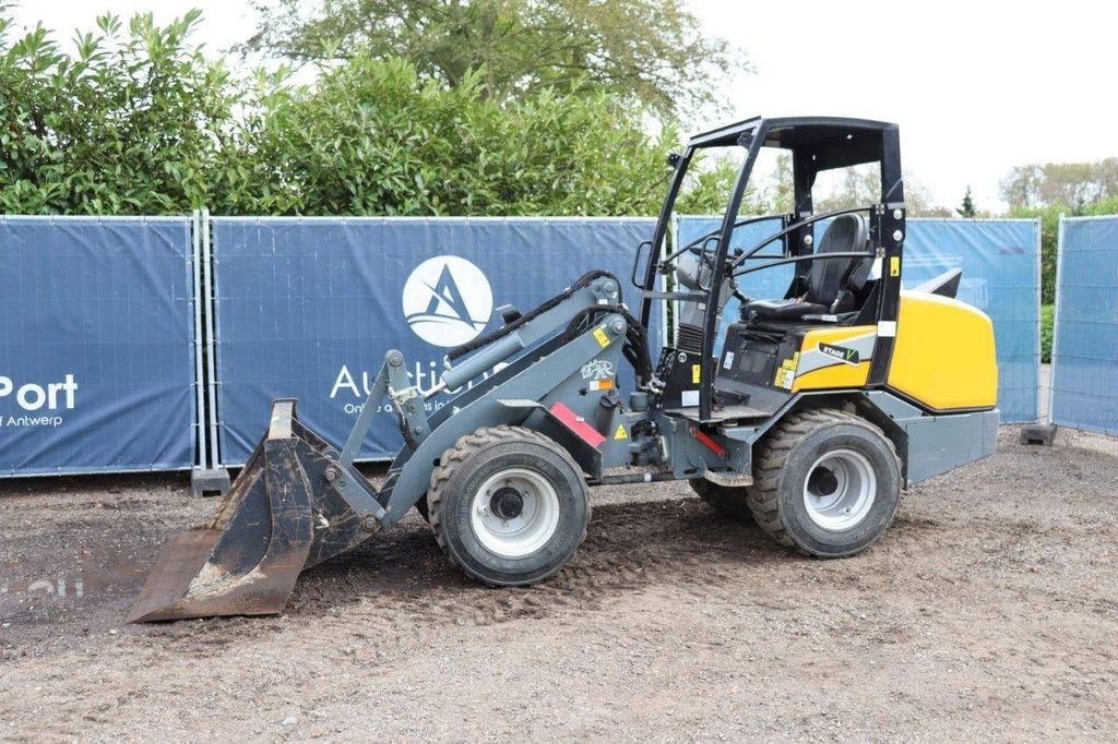 Radlader typu Sonstige Giant G2700 X-TRA, Gebrauchtmaschine w Antwerpen (Zdjęcie 1)