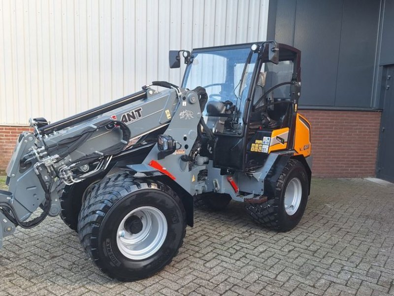 Radlader typu Sonstige Giant G3500 TELE, Neumaschine v MARIENHEEM