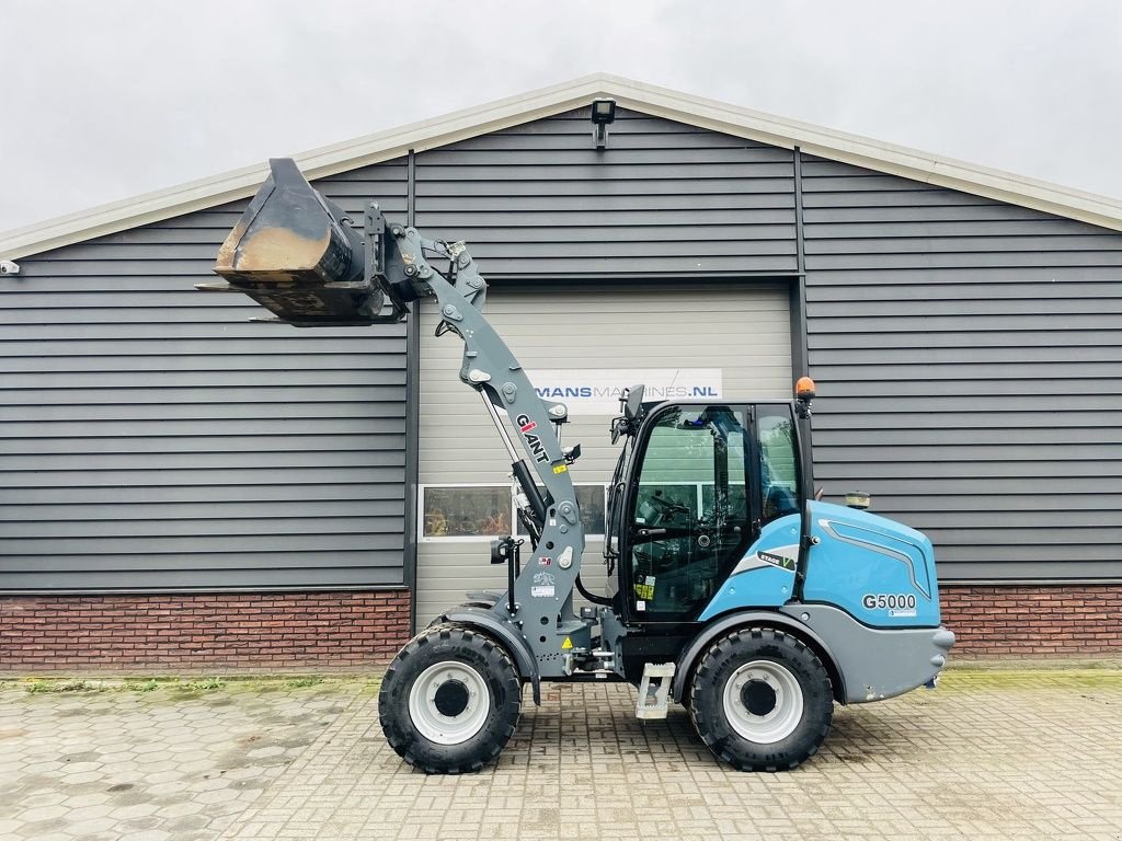 Radlader za tip Sonstige Giant G5000 shovel / kniklader BJ 2024 200 uur, Gebrauchtmaschine u Neer (Slika 2)