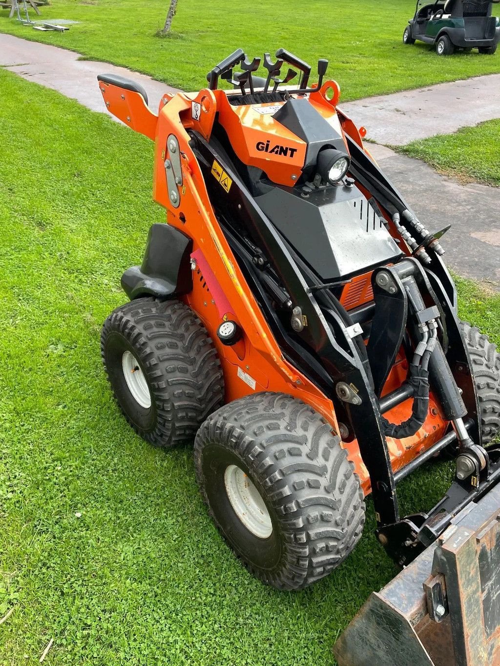 Radlader van het type Sonstige Giant Skidster 252D 2020 met grondbak en lepels, Gebrauchtmaschine in Kwintsheul (Foto 5)