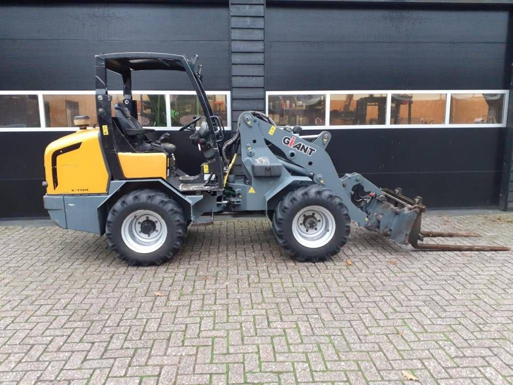 Radlader typu Sonstige Giant V 6004 T midishovel met vorken, Gebrauchtmaschine v Ederveen (Obrázek 2)