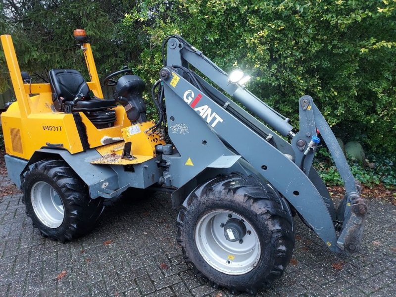 Radlader des Typs Sonstige Giant V4501T, Gebrauchtmaschine in Kolham