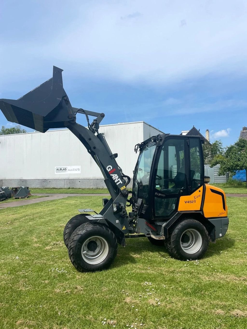 Radlader typu Sonstige Giant V452T Xtra shovel met dichte Cabine 1950 uur, Gebrauchtmaschine v Kwintsheul (Obrázok 1)