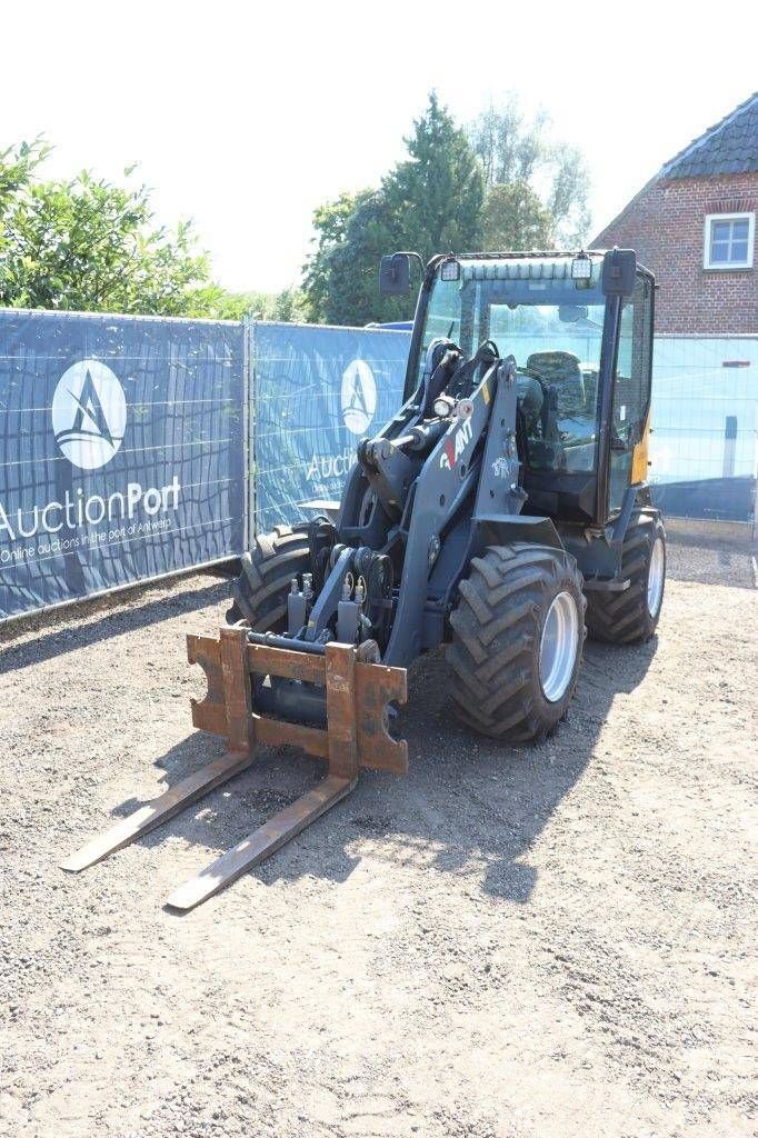 Radlader typu Sonstige Giant V5003T, Gebrauchtmaschine w Antwerpen (Zdjęcie 10)