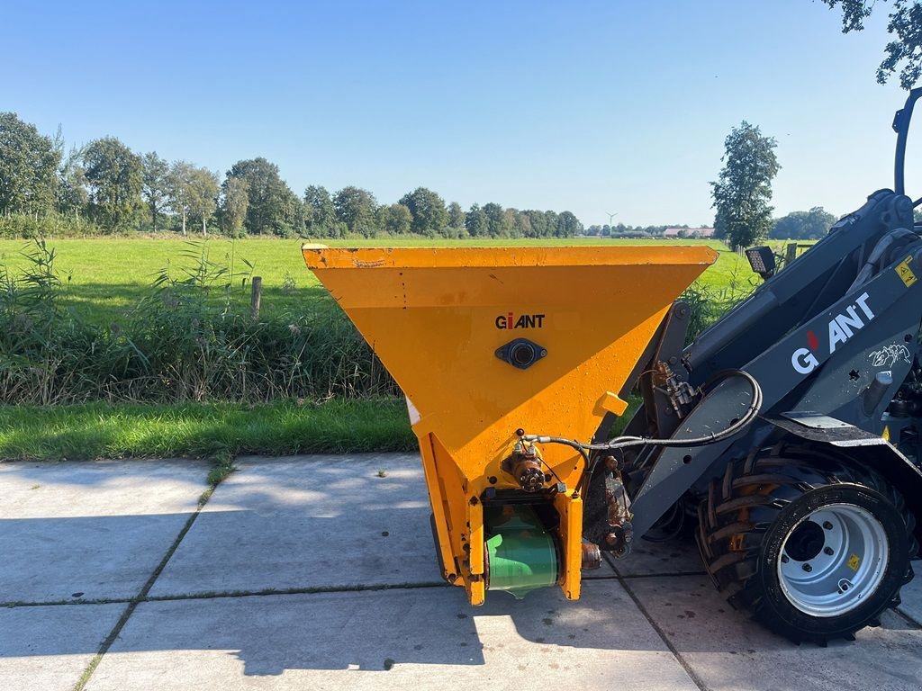 Radlader van het type Sonstige Giant VDB-600, Gebrauchtmaschine in Lunteren (Foto 1)