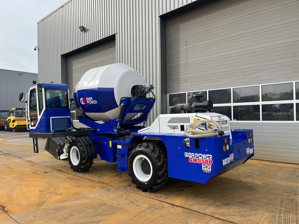 Radlader от тип Sonstige Giga power GW5500 4x4 concrete mixer, Neumaschine в Velddriel (Снимка 3)