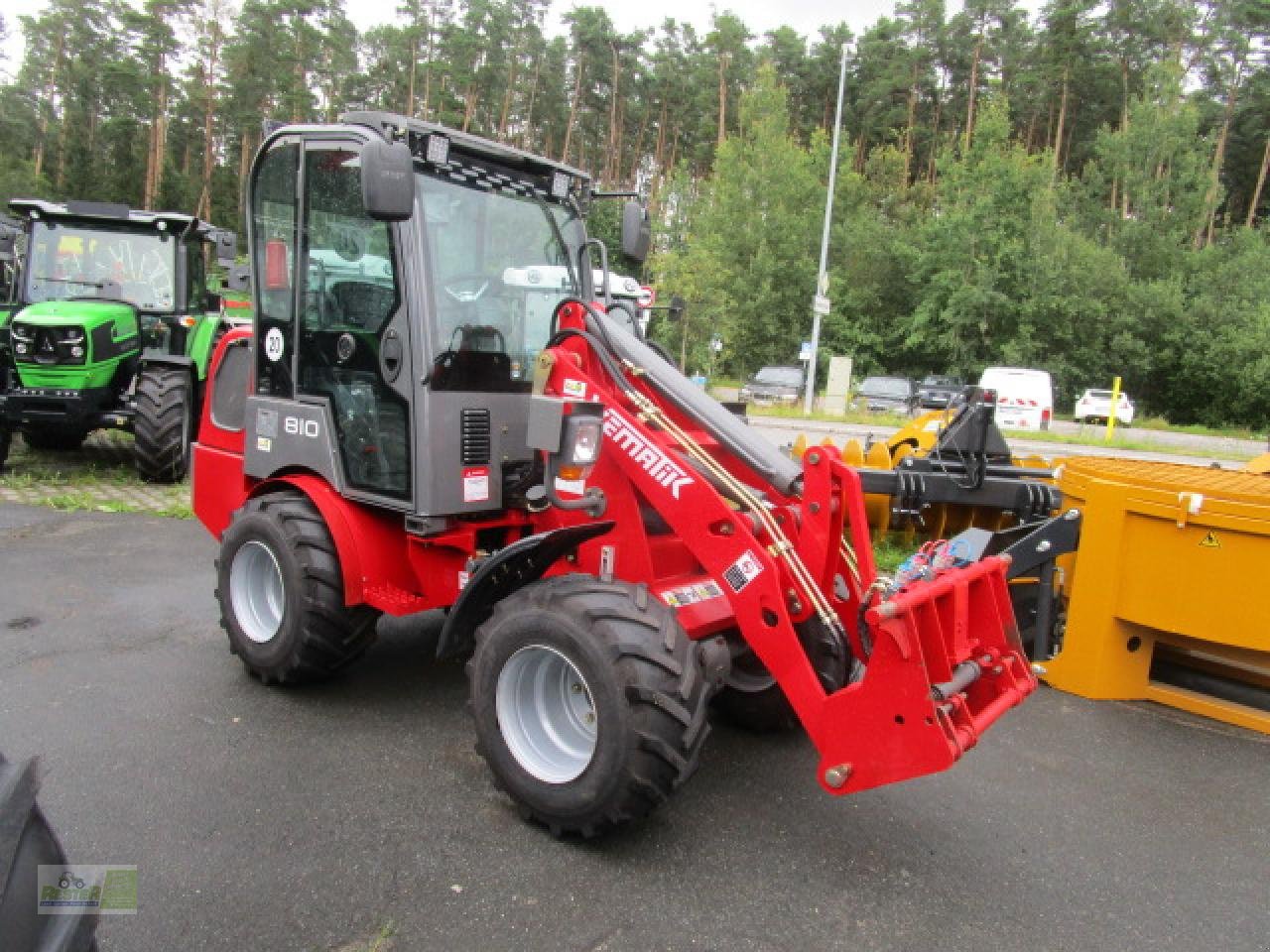 Radlader des Typs Sonstige HMZ 810+ Kompaktlader Wematik, Gebrauchtmaschine in Wernberg-Köblitz (Bild 1)