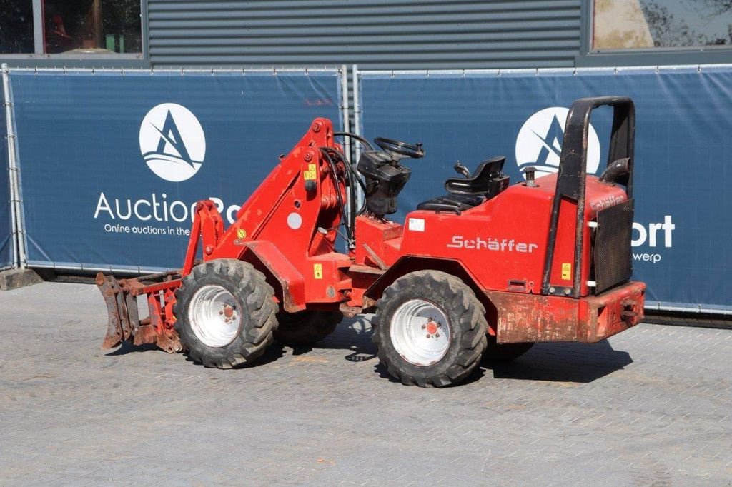 Radlader des Typs Sonstige Sch&auml;ffer 3026, Gebrauchtmaschine in Antwerpen (Bild 3)