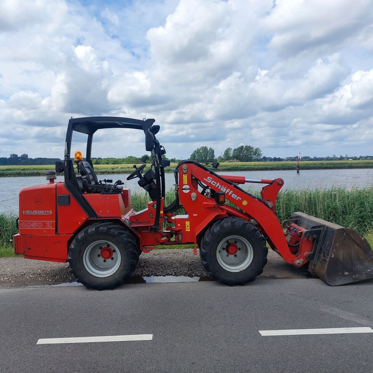 Radlader du type Sonstige Sch&auml;ffer 4050 Z, Gebrauchtmaschine en Ouderkerk aan den IJssel (Photo 2)