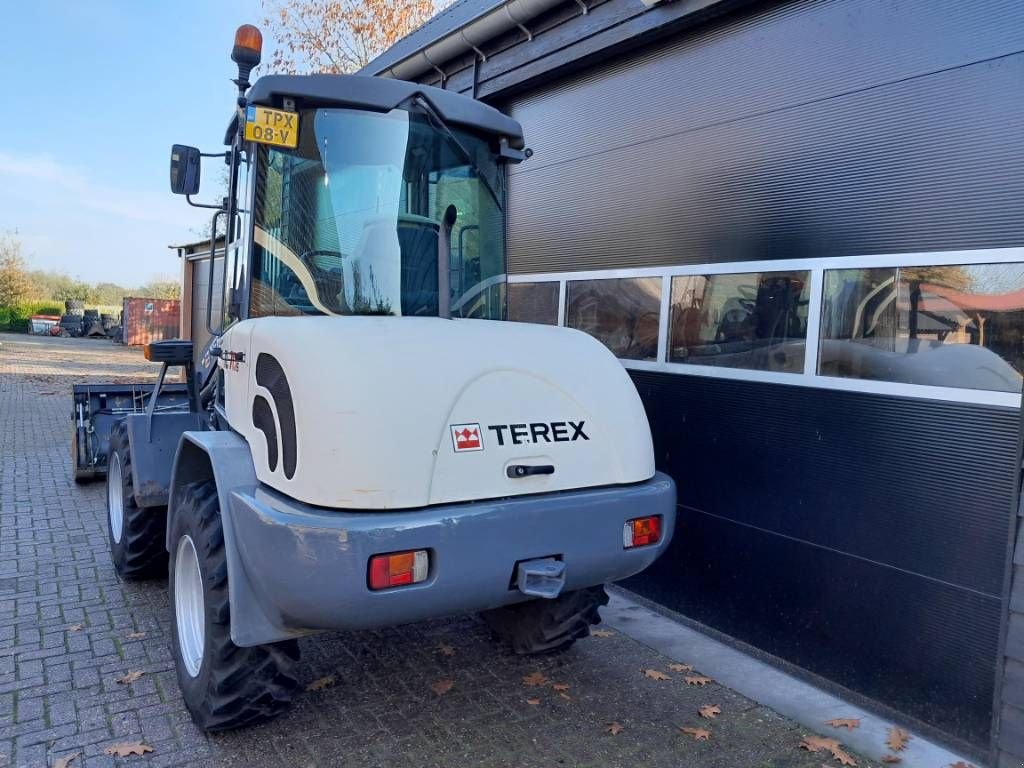 Radlader van het type Sonstige Terex Schaeff TL 70 S zwenklader loader shovel, Gebrauchtmaschine in Ederveen (Foto 4)