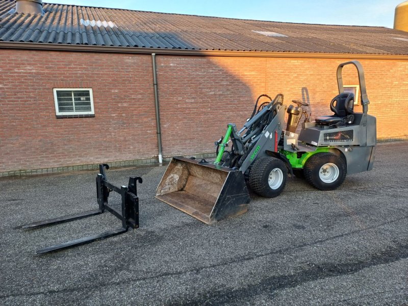 Radlader van het type Sonstige WCM -L1460 shovel met beugel -L1460, Gebrauchtmaschine in Stroe (Gld) (Foto 1)